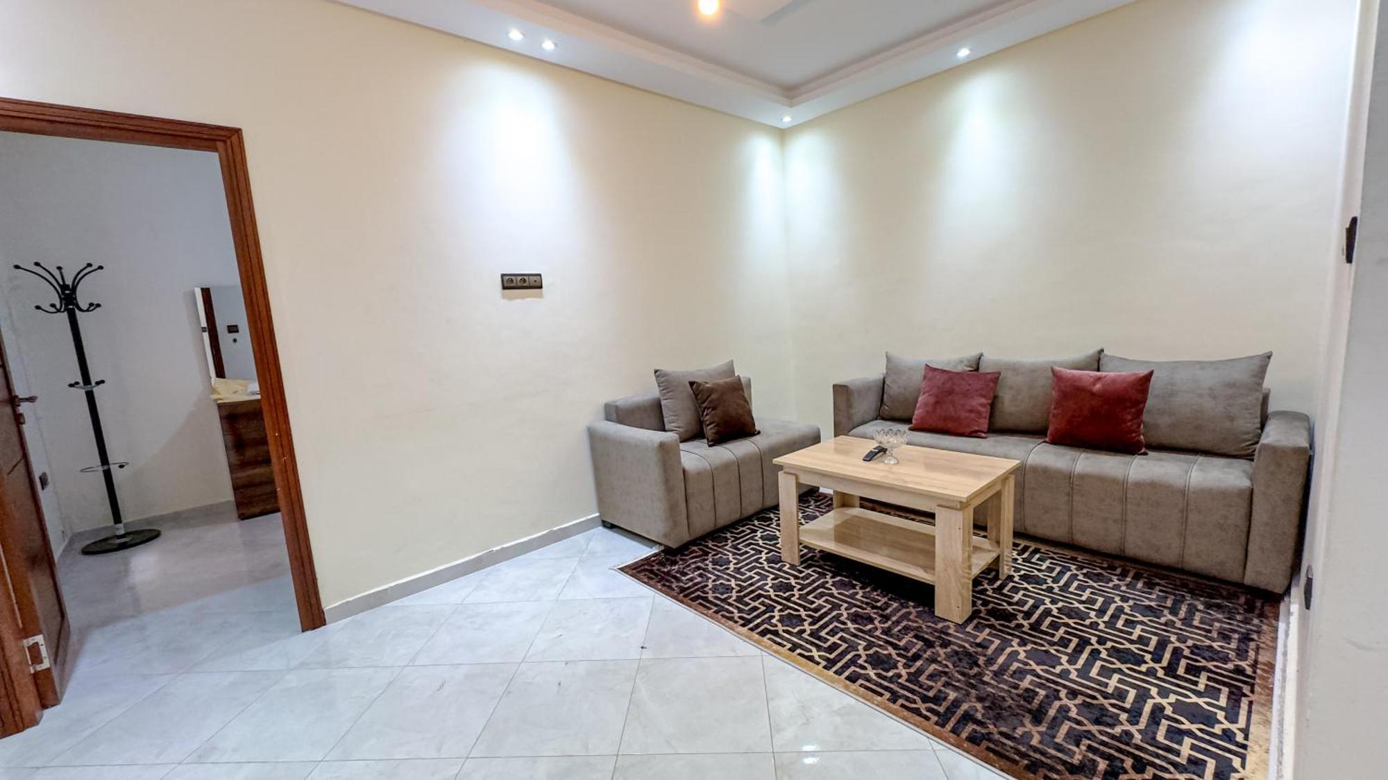 Appartement Spacieux Et Calme A Proximite De La Mer Et La Gare Agdal Rabat Bagian luar foto