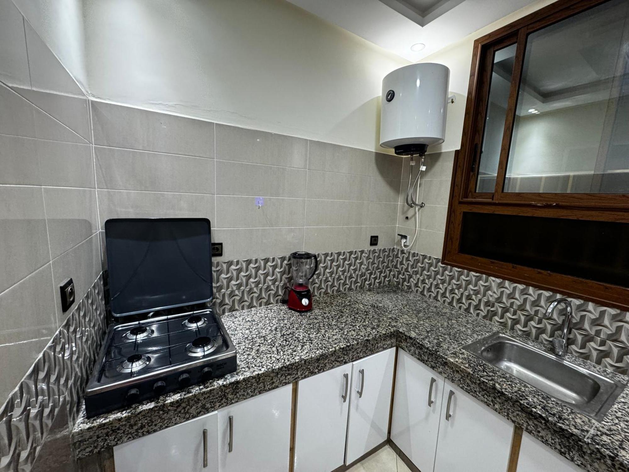 Appartement Spacieux Et Calme A Proximite De La Mer Et La Gare Agdal Rabat Bagian luar foto